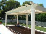 Ξύλινη πέργκολα με κασέτα pergola 8800 Markilux ανοιγοκλειόμενη. 